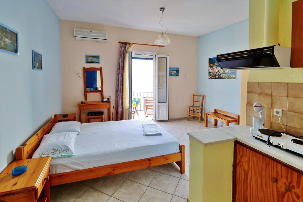 Panorama Studios Skopelos Town Exterior photo