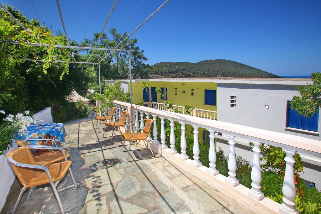 Panorama Studios Skopelos Town Exterior photo
