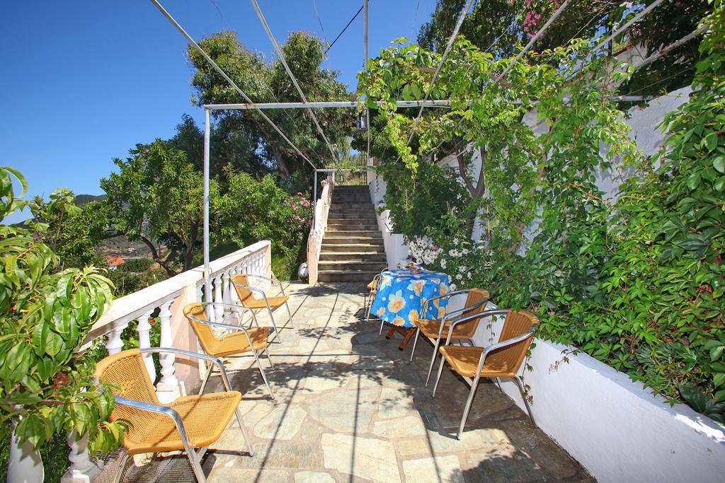 Panorama Studios Skopelos Town Exterior photo