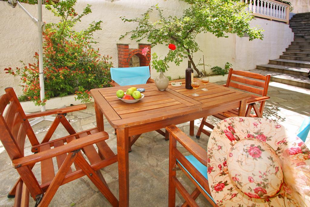 Panorama Studios Skopelos Town Exterior photo