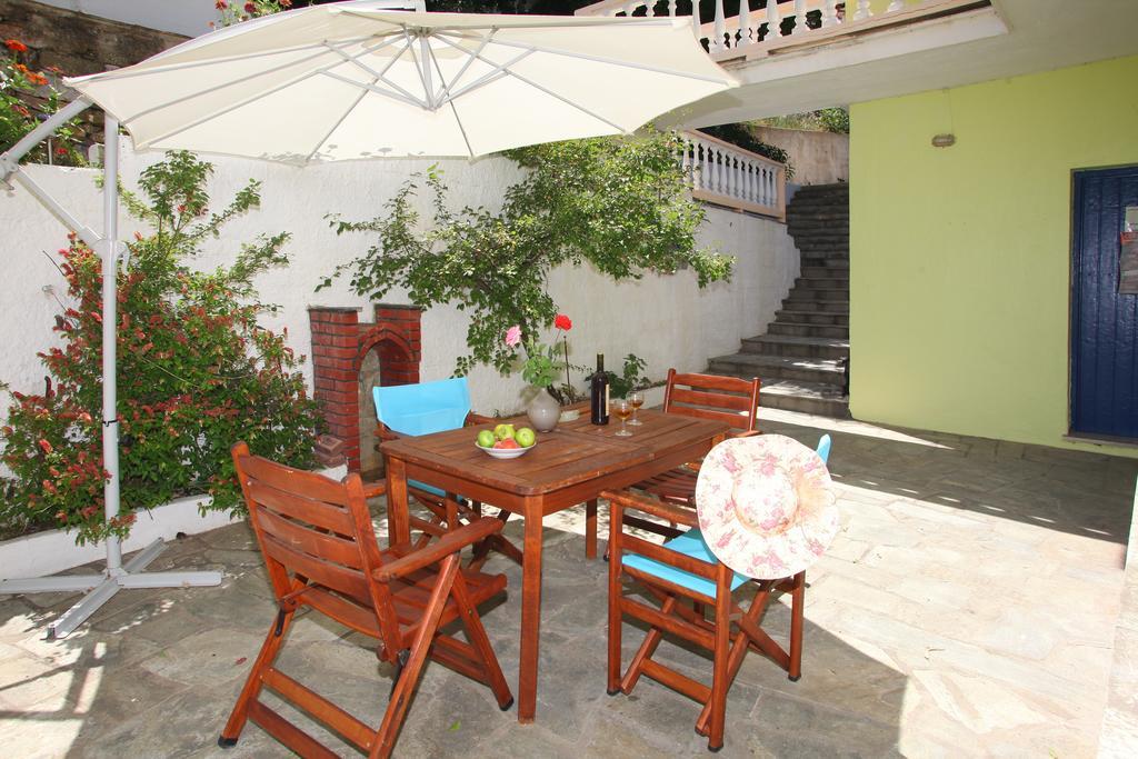Panorama Studios Skopelos Town Exterior photo